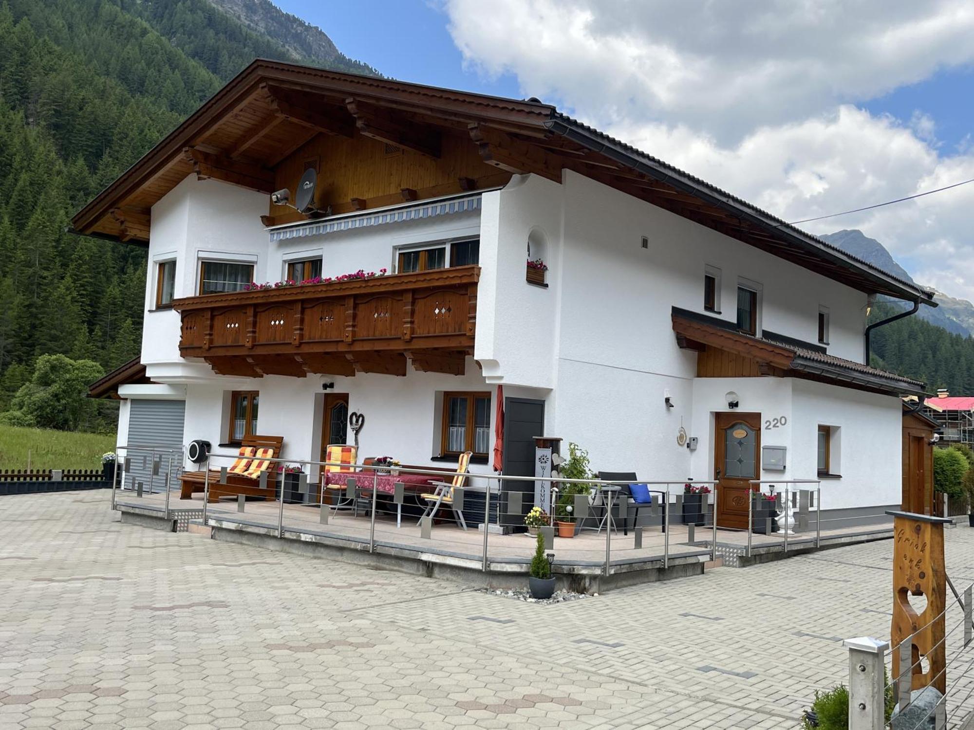Apartment Familie Thomas Und Angelika Melmer Sankt Leonhard im Pitztal Exterior photo